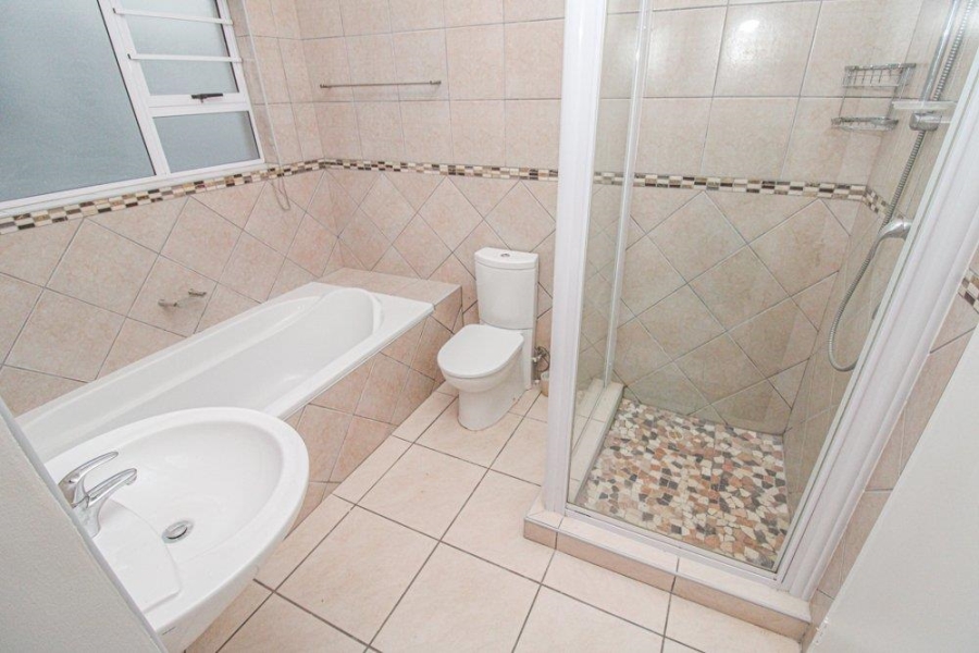 3 Bedroom Property for Sale in Beacon Bay Eastern Cape
